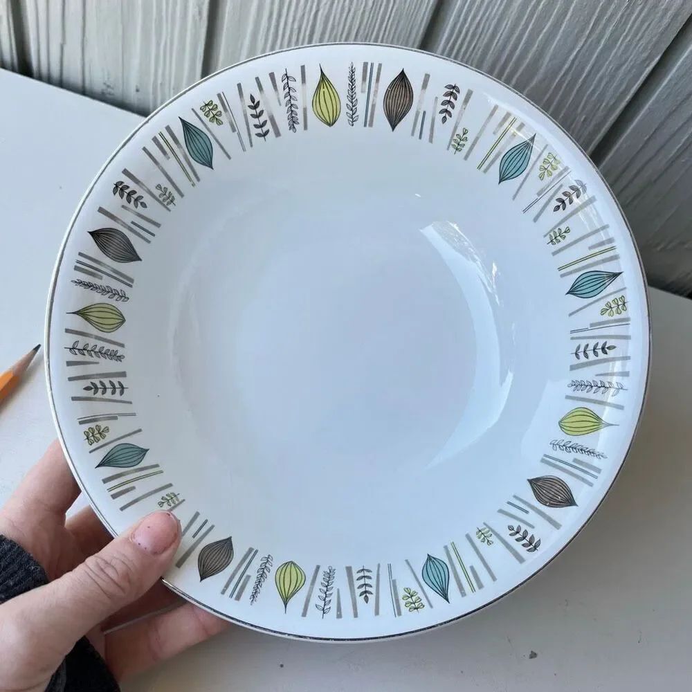 VTG Alfred Meakin Glo-White Mid Century Leaf Bowl 8.5” Silver Rim Atomic MCM